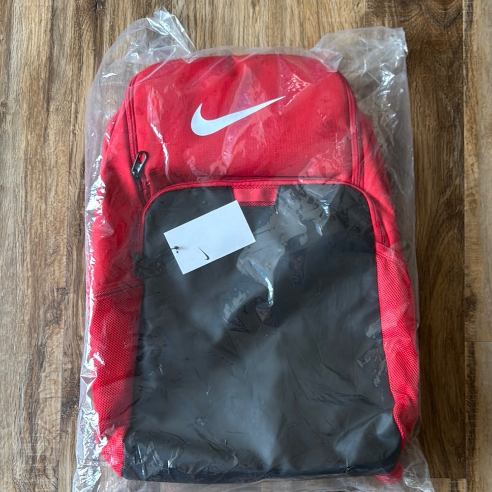 Nike University Red Brasilia XL Backpack